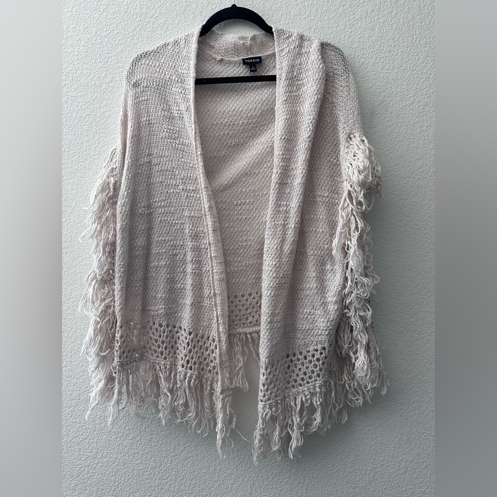 Torrid beige fringed sleeveless cardigan